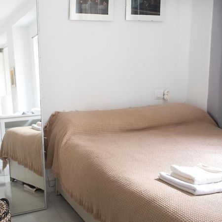 Atico Con Balcon En Pleno Centro Apartment Sevilla Bagian luar foto